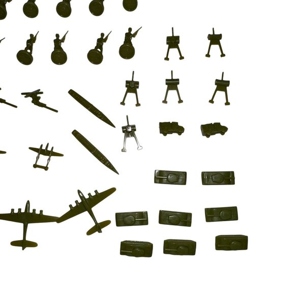 Hasbro Axis and Allies North Africa Board Game Green Plastic Miniatures Parts - Picture 4 of 4